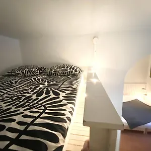 Apartment Small In Kamppi, Helsinki